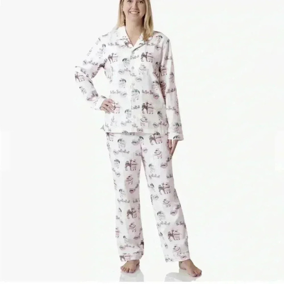 Pottery Barn Kids | Wmn's Santa
Pajamas Size XS - Picture 2 of 6